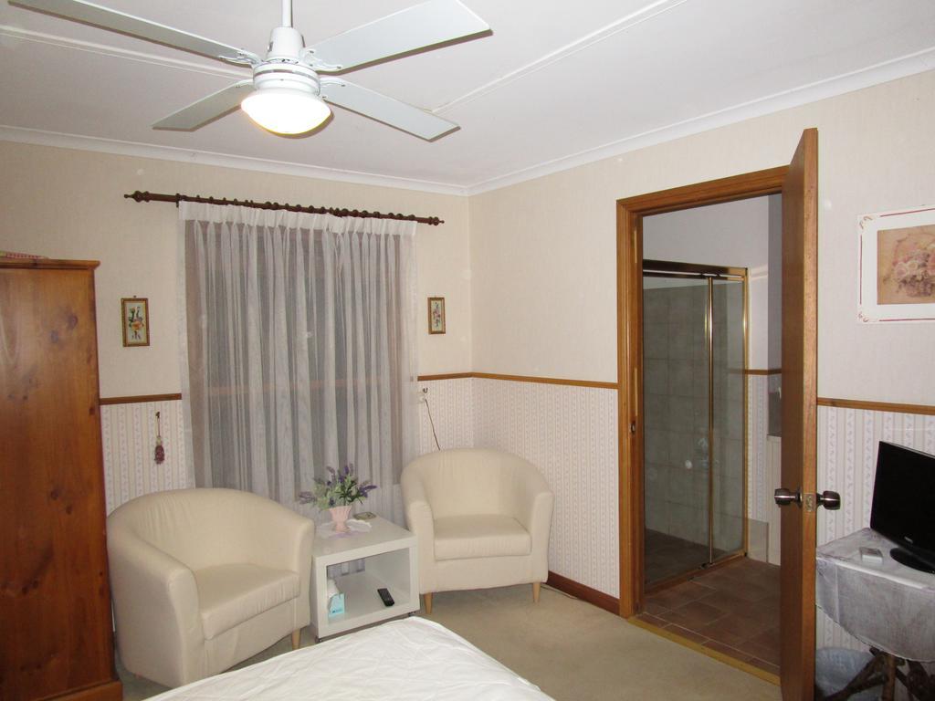Southern Vales Bed & Breakfast Mclaren Vale Δωμάτιο φωτογραφία
